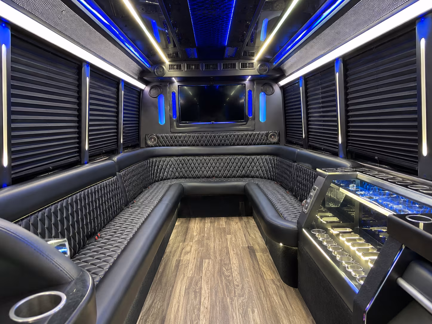 Chula Vista Winery Tour & Pub Crawl Transportation